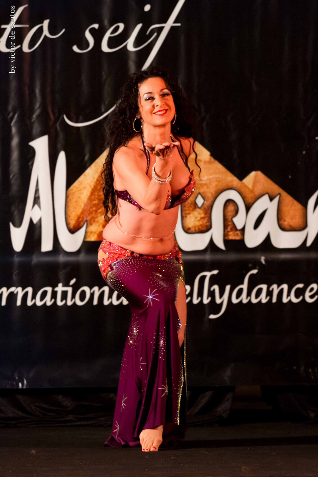 Nabila auf der Bühne